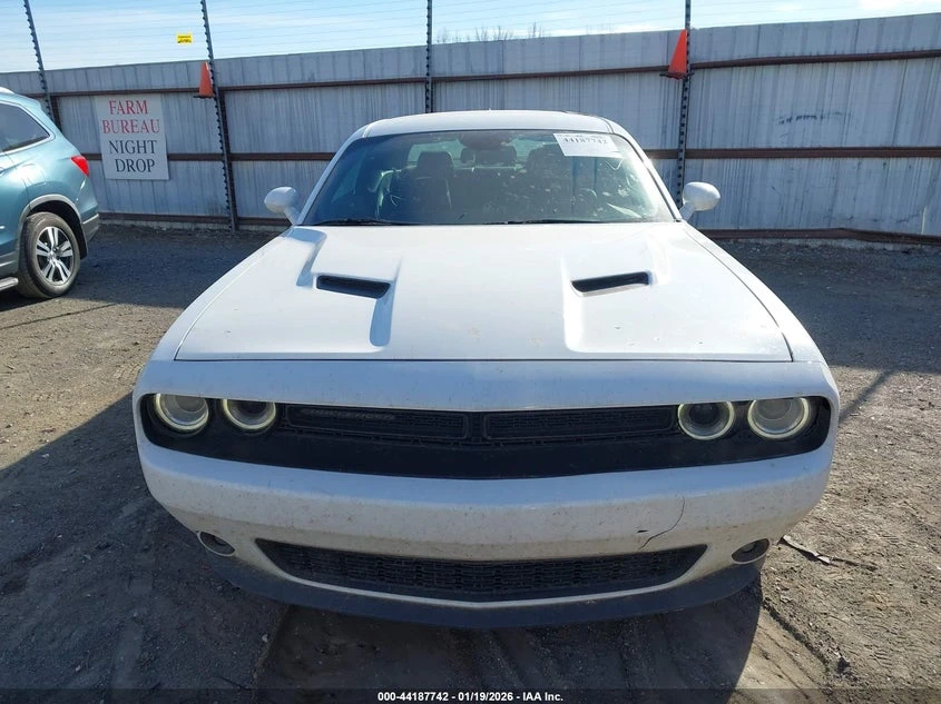 Dodge Challenger 3.6l Sxt Plus, снимка 12 - Автомобили и джипове - 54141673