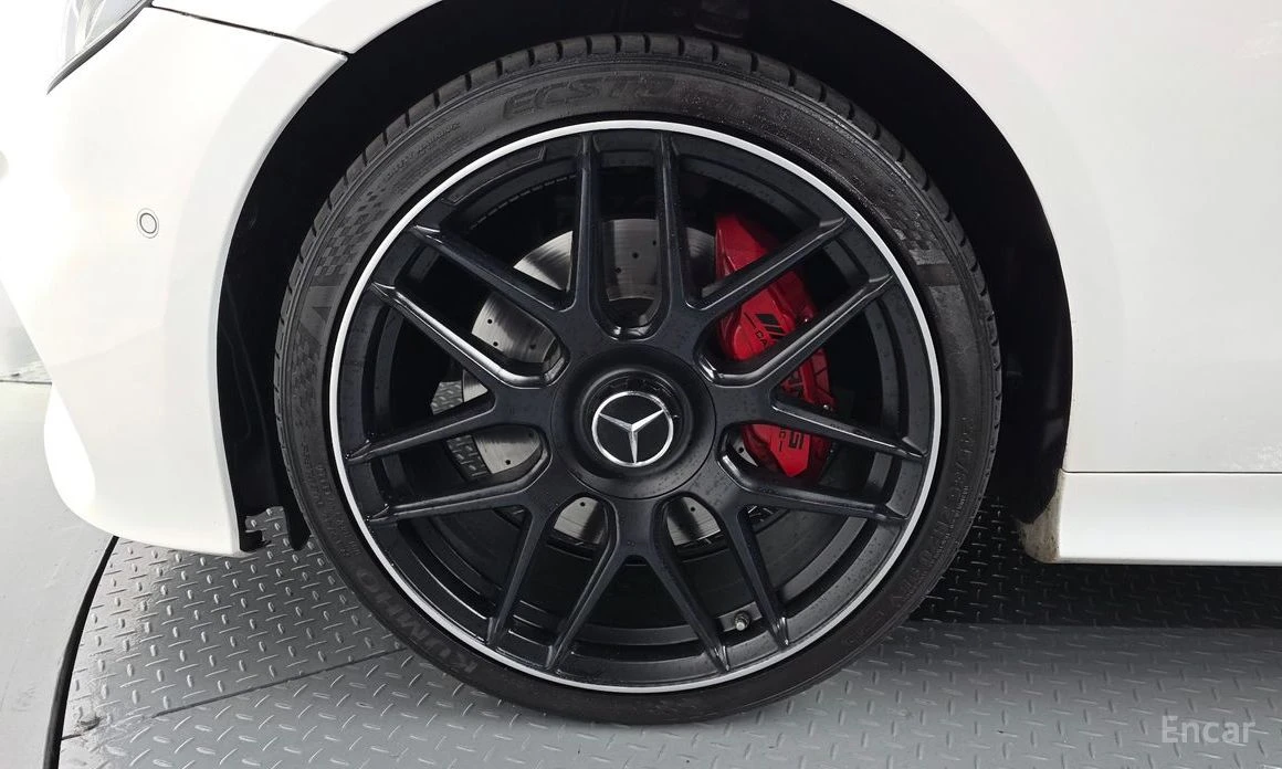 Mercedes-Benz E 400 4MATIC* BURMESTER* AMG OPTIC* 360 CAM* HEAD-UP, снимка 5 - Автомобили и джипове - 54214835