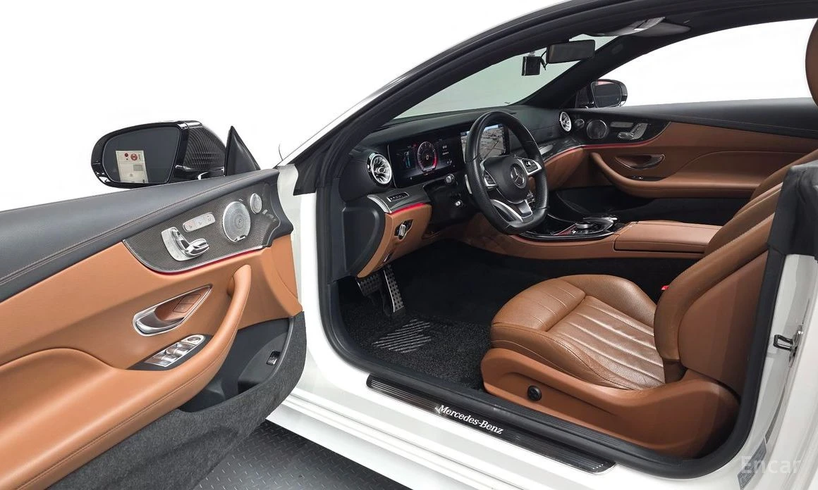 Mercedes-Benz E 400 4MATIC* BURMESTER* AMG OPTIC* 360 CAM* HEAD-UP, снимка 8 - Автомобили и джипове - 54214835