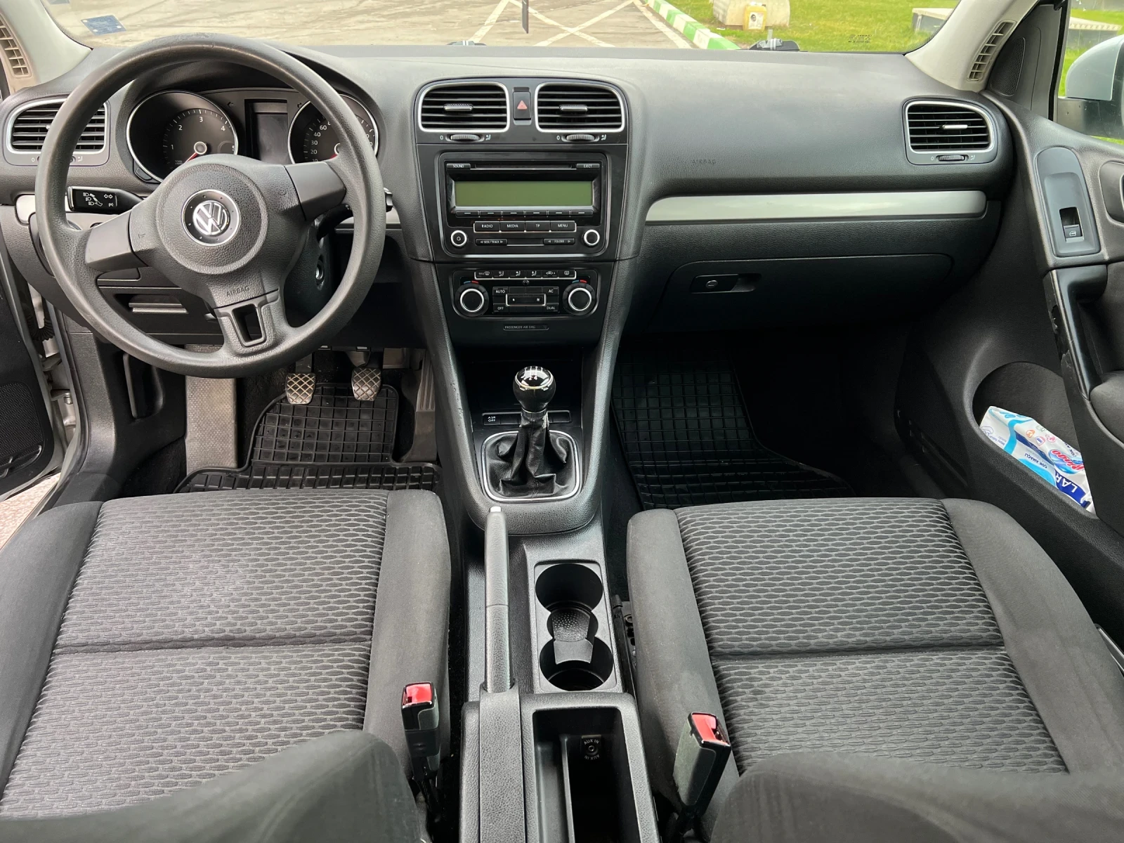 VW Golf 2.0 TDI, снимка 8 - Автомобили и джипове - 54314800