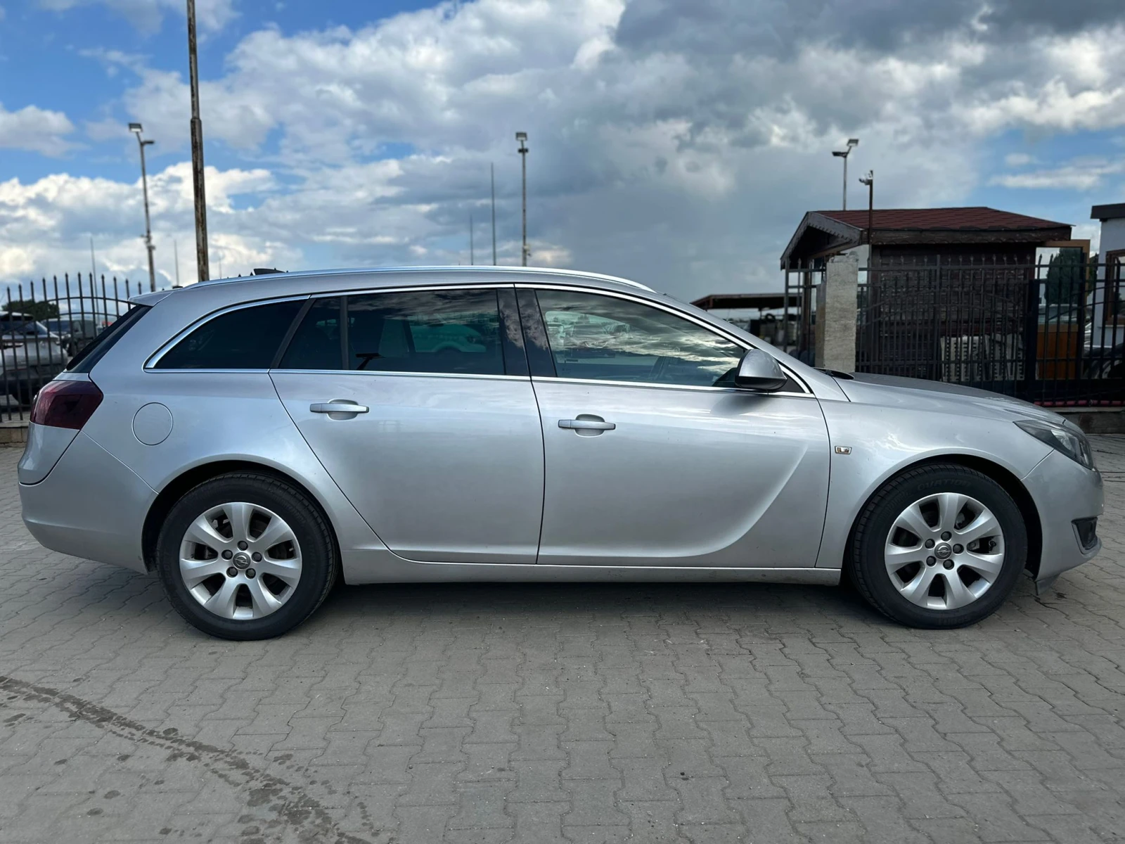 Opel Insignia / SPORTS TOURER / EURO 6 / TOP /, снимка 6 - Автомобили и джипове - 54761230