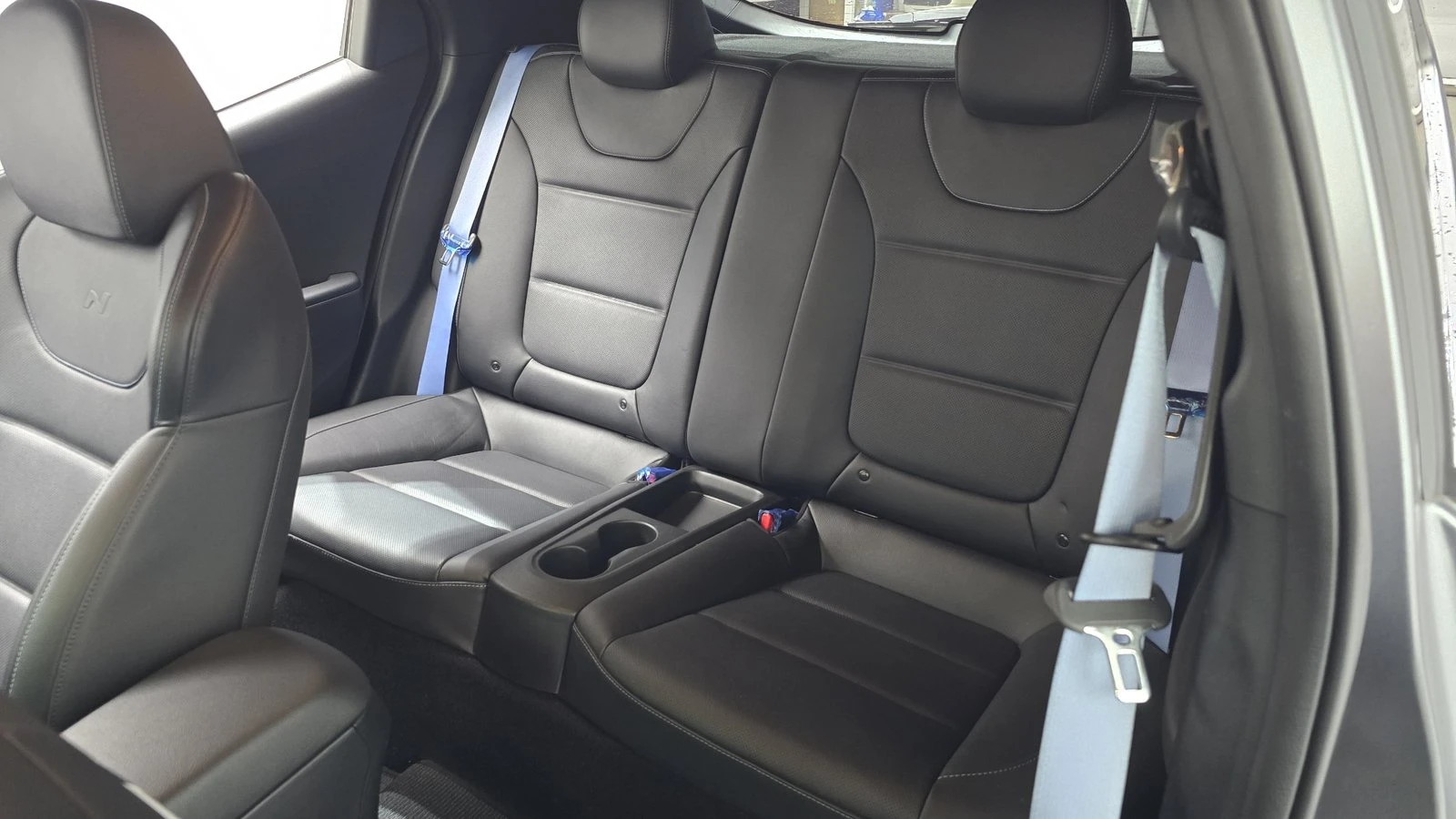 Hyundai Veloster  N* KEYLESS* ������� �����* ������ ���� | Mobile.bg � ����������� 12