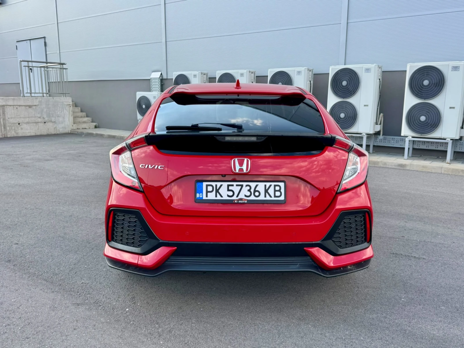 Honda Civic 1.6 I-Dtec/Автоматик/Камера/CarPlay, снимка 4 - Автомобили и джипове - 55666401