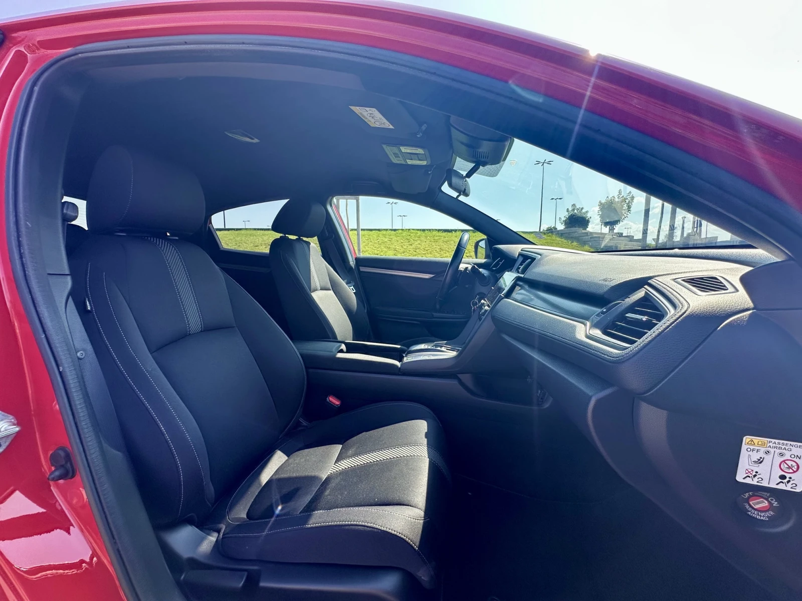 Honda Civic 1.6 I-Dtec/Автоматик/Камера/CarPlay, снимка 16 - Автомобили и джипове - 55666401