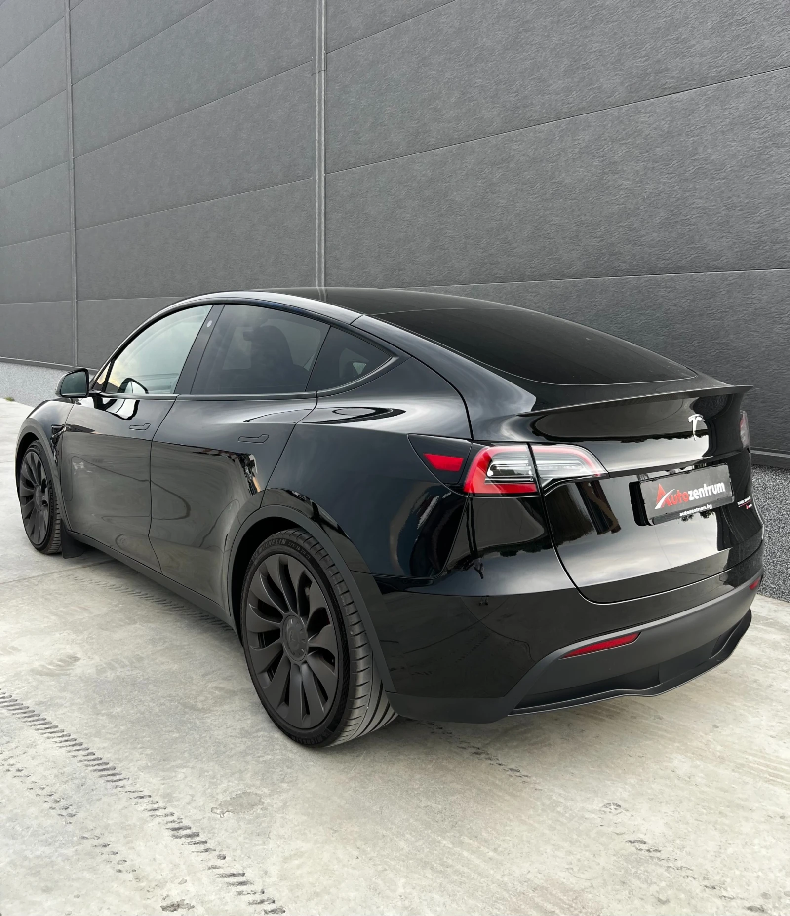 Tesla Model Y Performance, снимка 4 - Автомобили и джипове - 55803544