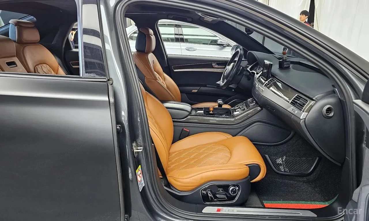 Audi S8 * 4.0 TFSI quattro * ЦЕНА ДО БГ, снимка 11 - Автомобили и джипове - 55823891