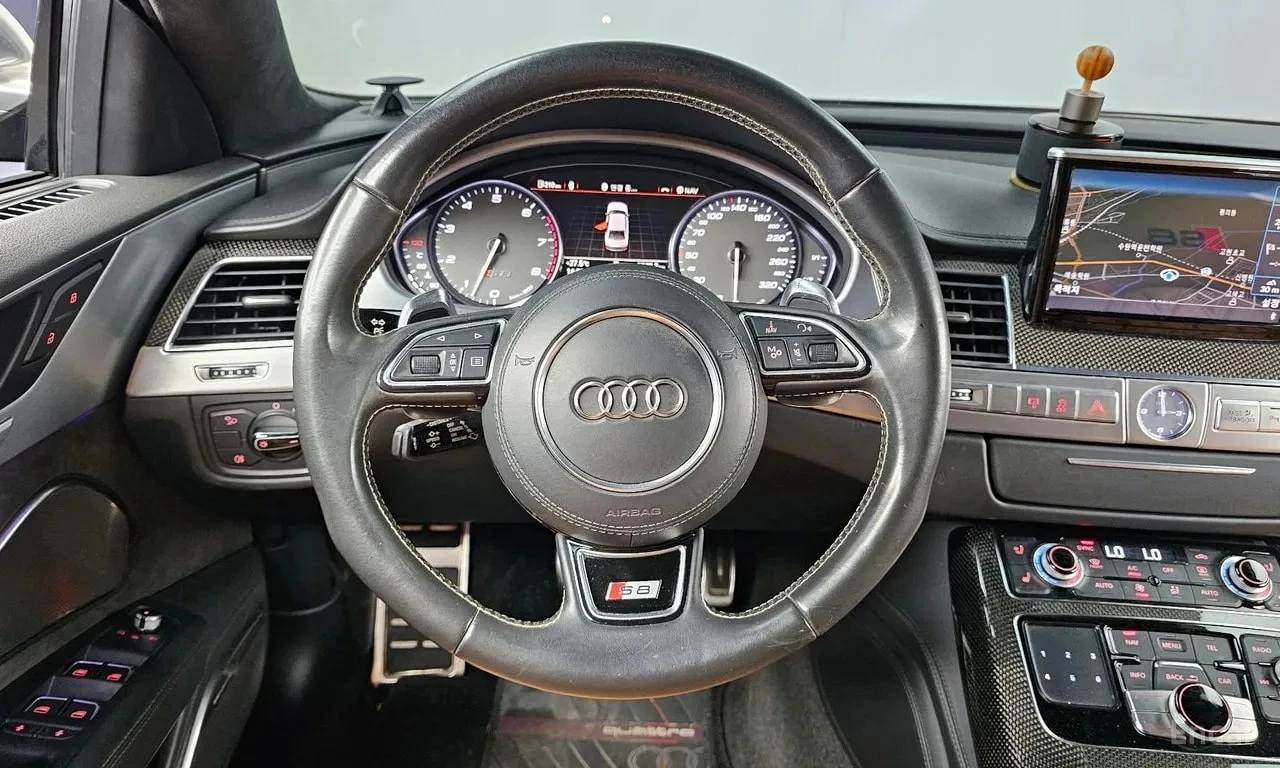 Audi S8 * 4.0 TFSI quattro * ЦЕНА ДО БГ, снимка 13 - Автомобили и джипове - 55823891