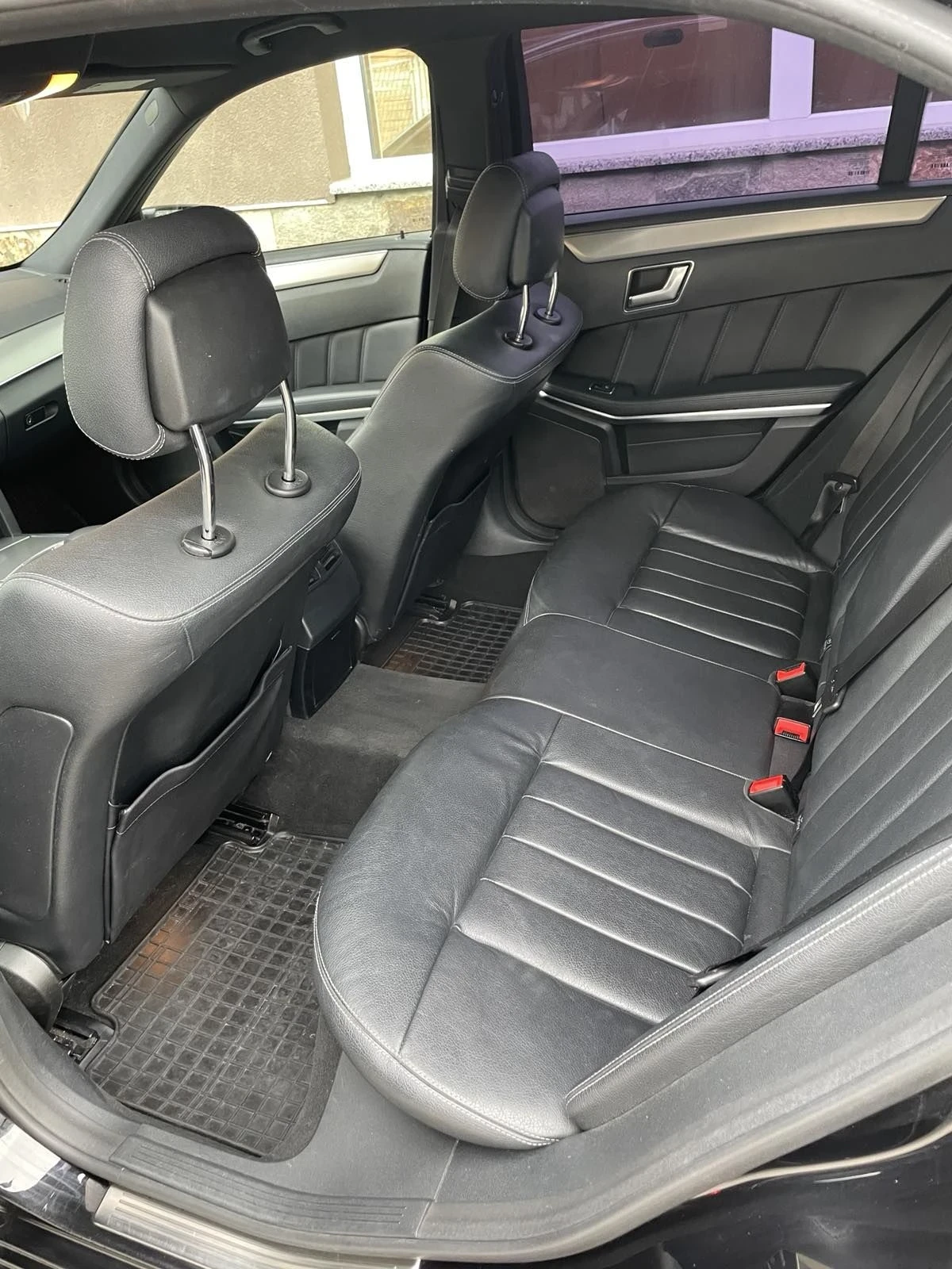 Mercedes-Benz E 220 2.2, снимка 5 - Автомобили и джипове - 56549872