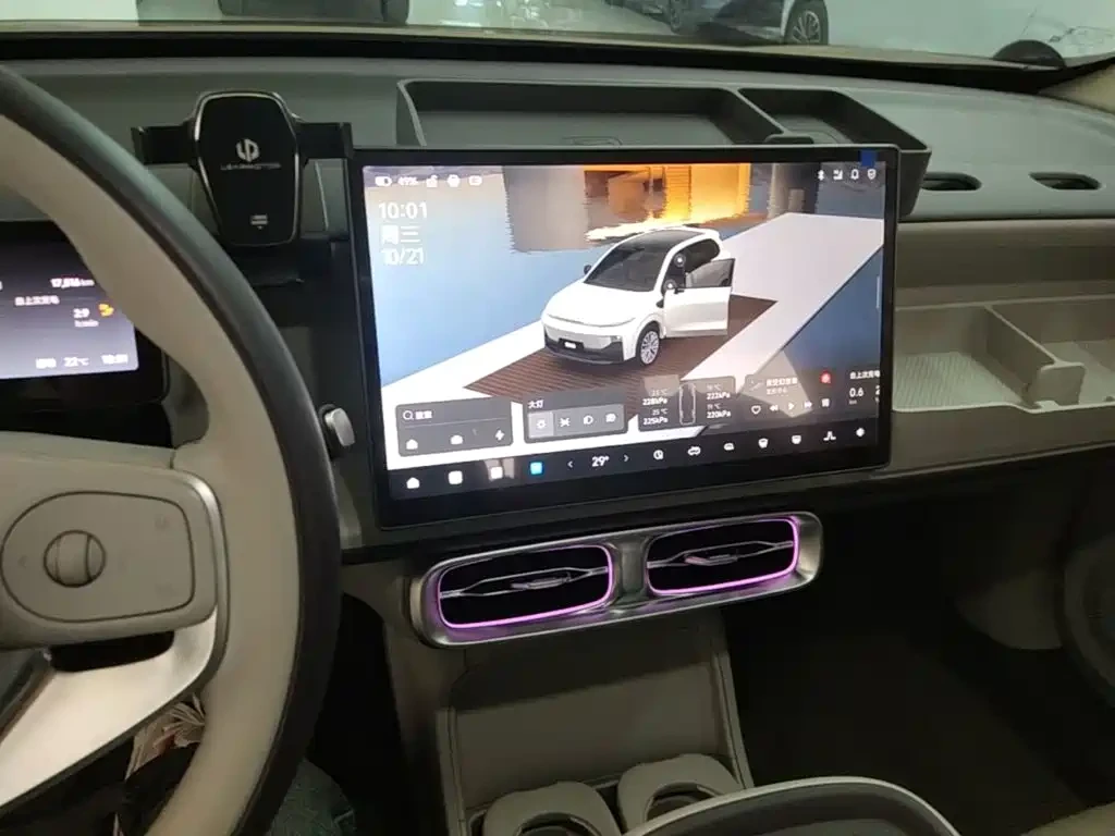 Leapmotor B10 2025 600 LiDAR Edition, снимка 9 - Автомобили и джипове - 56715726