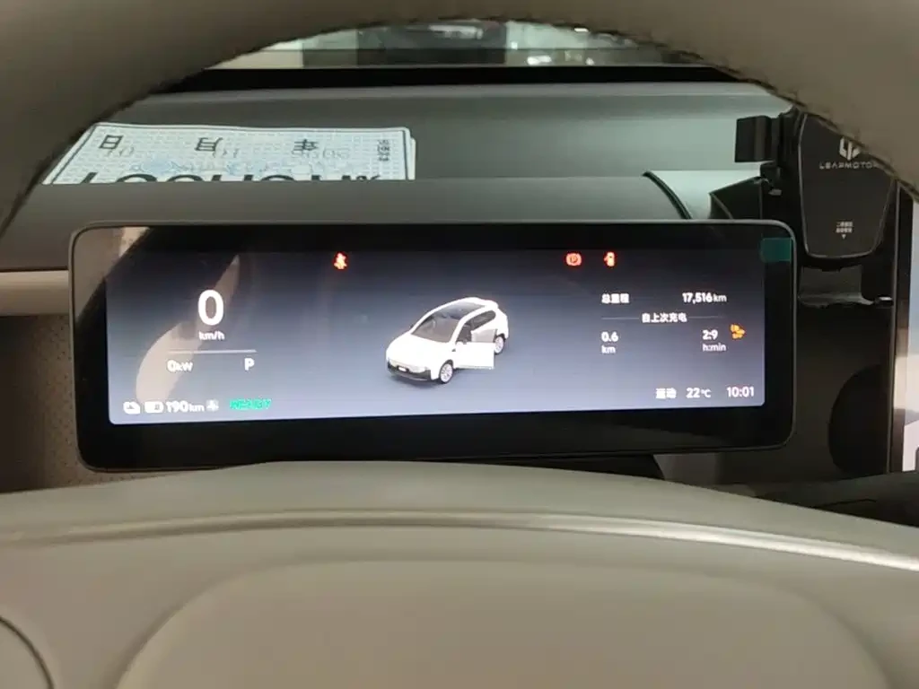 Leapmotor B10 2025 600 LiDAR Edition, снимка 12 - Автомобили и джипове - 56715726