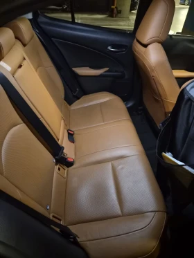 Lexus UX 250h, снимка 15