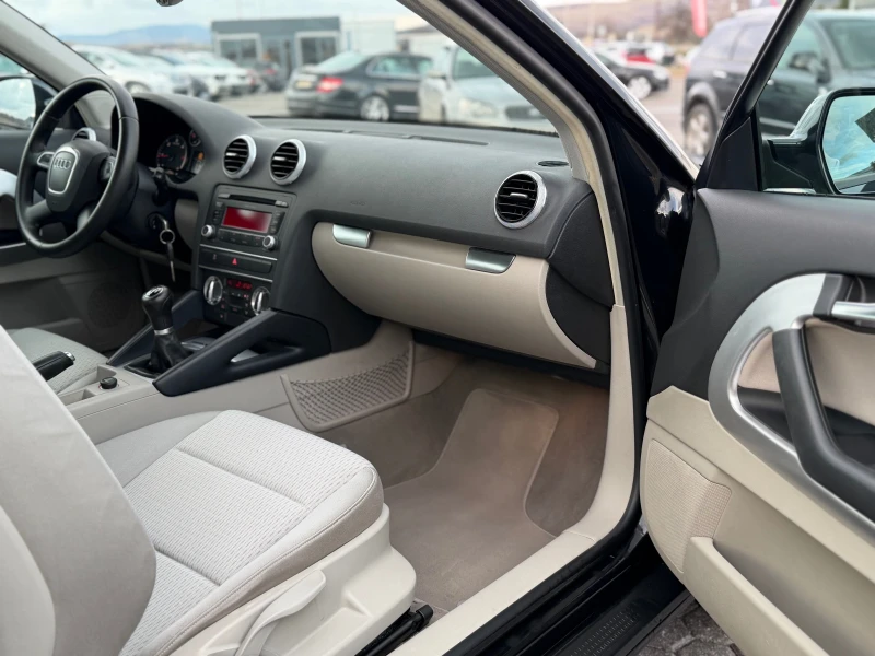 Audi A3 * 1.6-90* LED* FACELIFT* EURO 5* АВТОПИЛОТ* ИТАЛИЯ, снимка 11 - Автомобили и джипове - 46356023