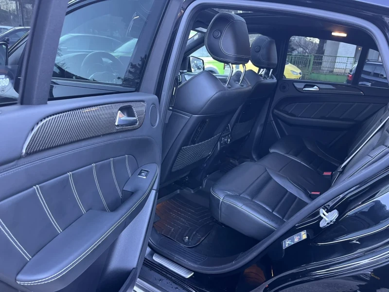 Mercedes-Benz GLE 63 S AMG 360/Harman Kardon/Pano/Готов Лизинг, снимка 8 - Автомобили и джипове - 52885392