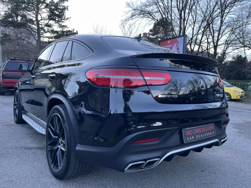 Mercedes-Benz GLE 63 S AMG 360/Harman Kardon/Pano/Готов Лизинг, снимка 3 - Автомобили и джипове - 52885392