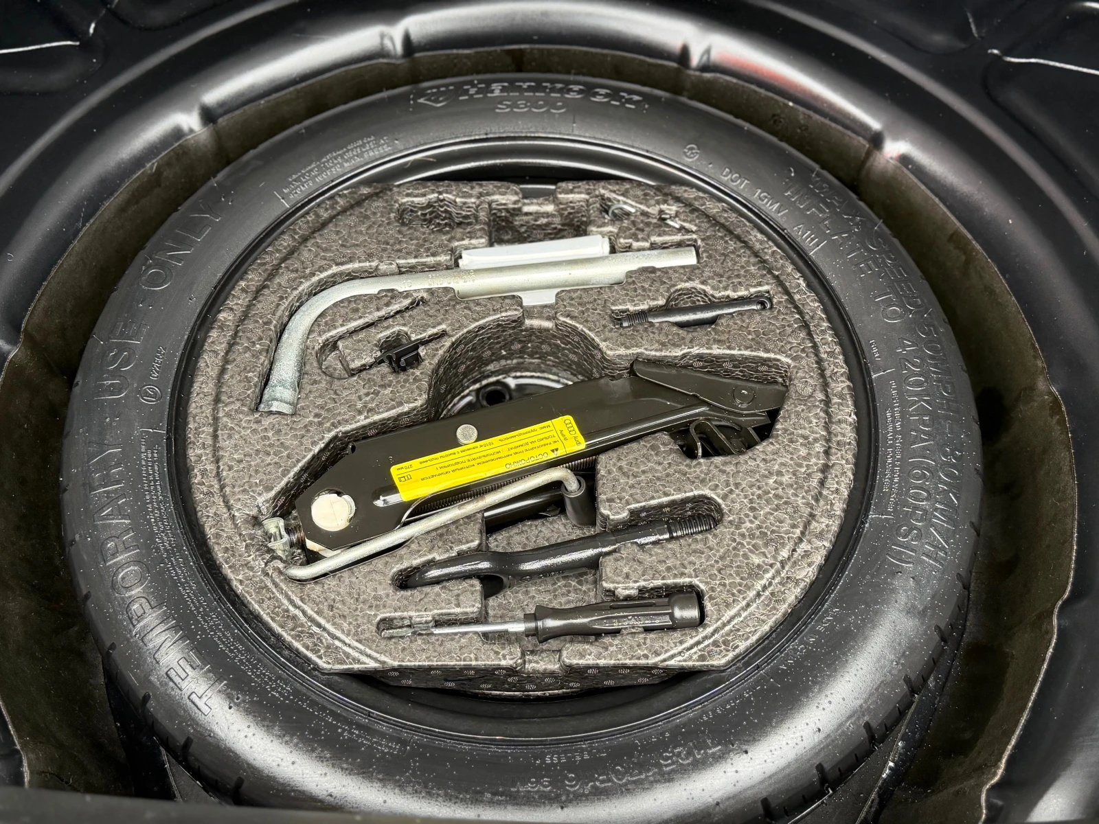 Audi A3 * 1.6-90* LED* FACELIFT* EURO 5* АВТОПИЛОТ* ИТАЛИЯ - изображение 8