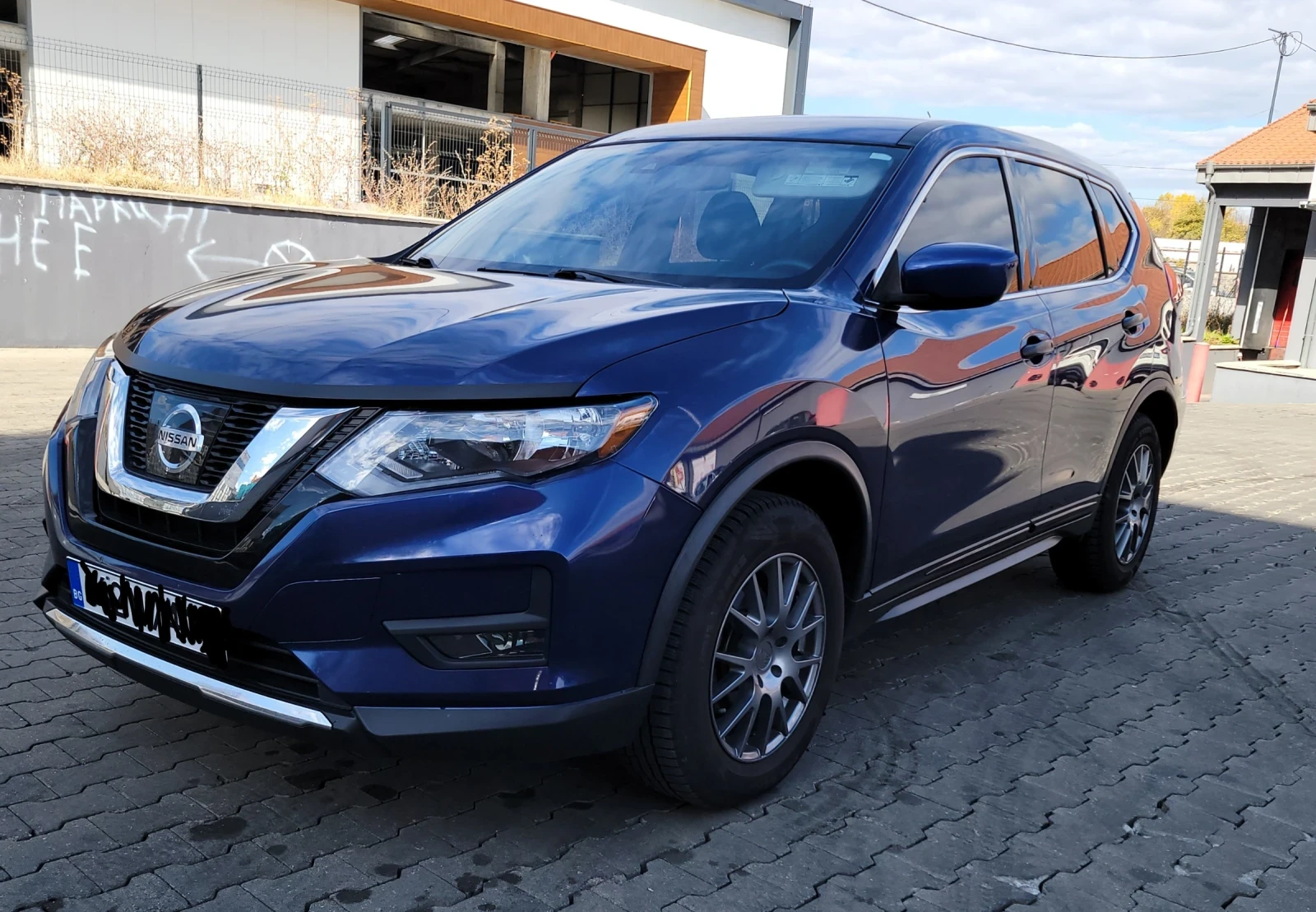 Nissan Rogue X-trail AWD S - изображение 2