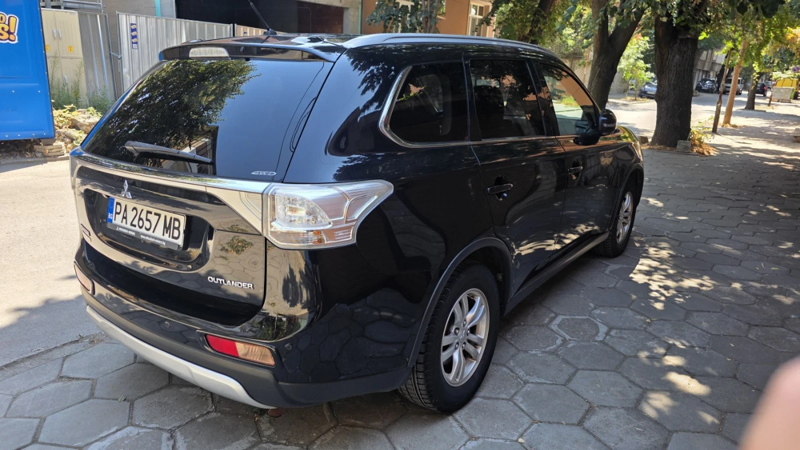 Mitsubishi Outlander Бензин/Газ, 2.0, 4WD, снимка 6 - Автомобили и джипове - 54360340