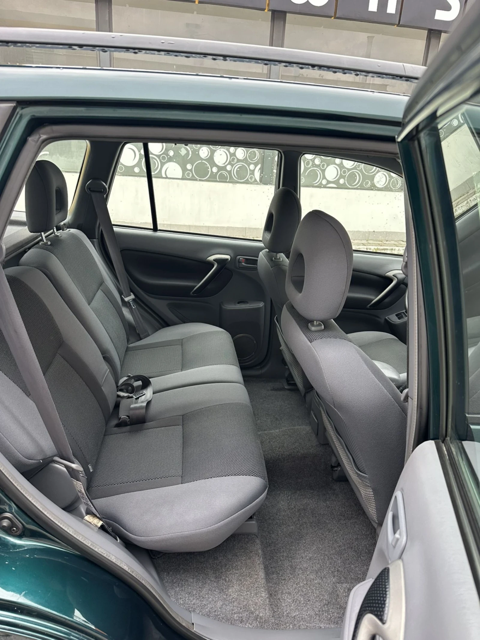 Toyota Rav4 2.0 , 150к.с, 4х4, Бензин, Климатик - изображение 10