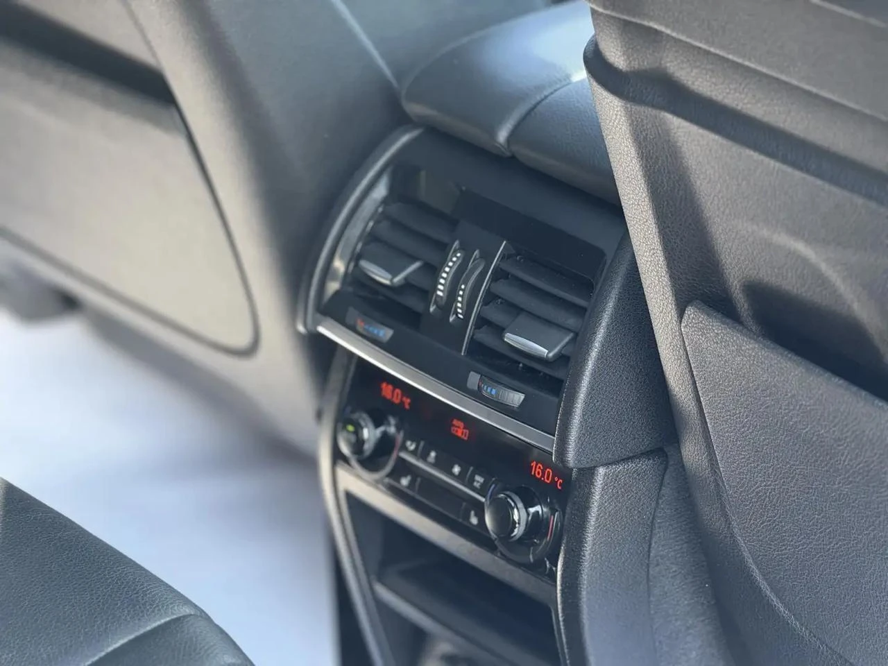 BMW X5 M Packet* Head up* Ambient* Harman Kardon* Pano*  | Mobile.bg   16