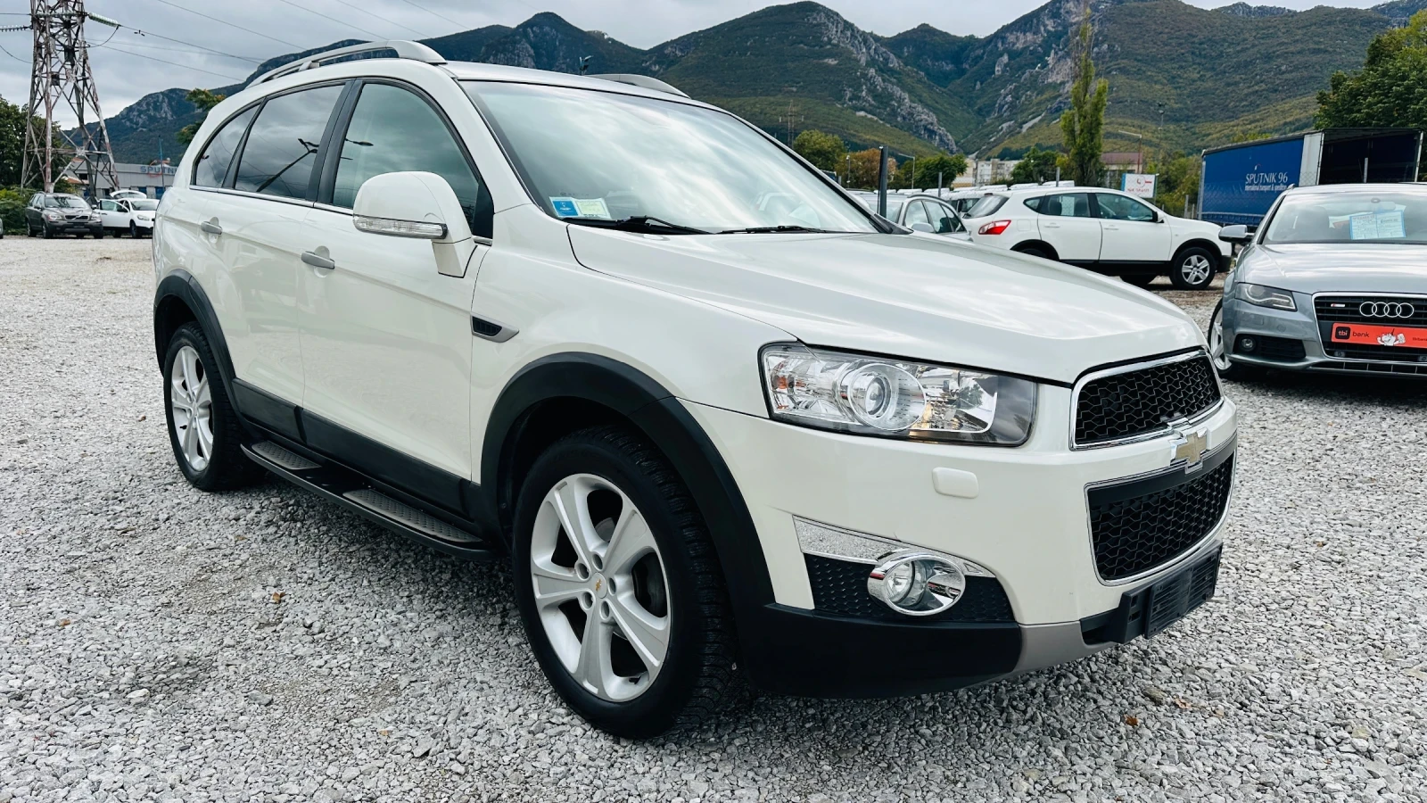 Chevrolet Captiva 2.2tdi-184kc 4x4 нави автоматик - изображение 3