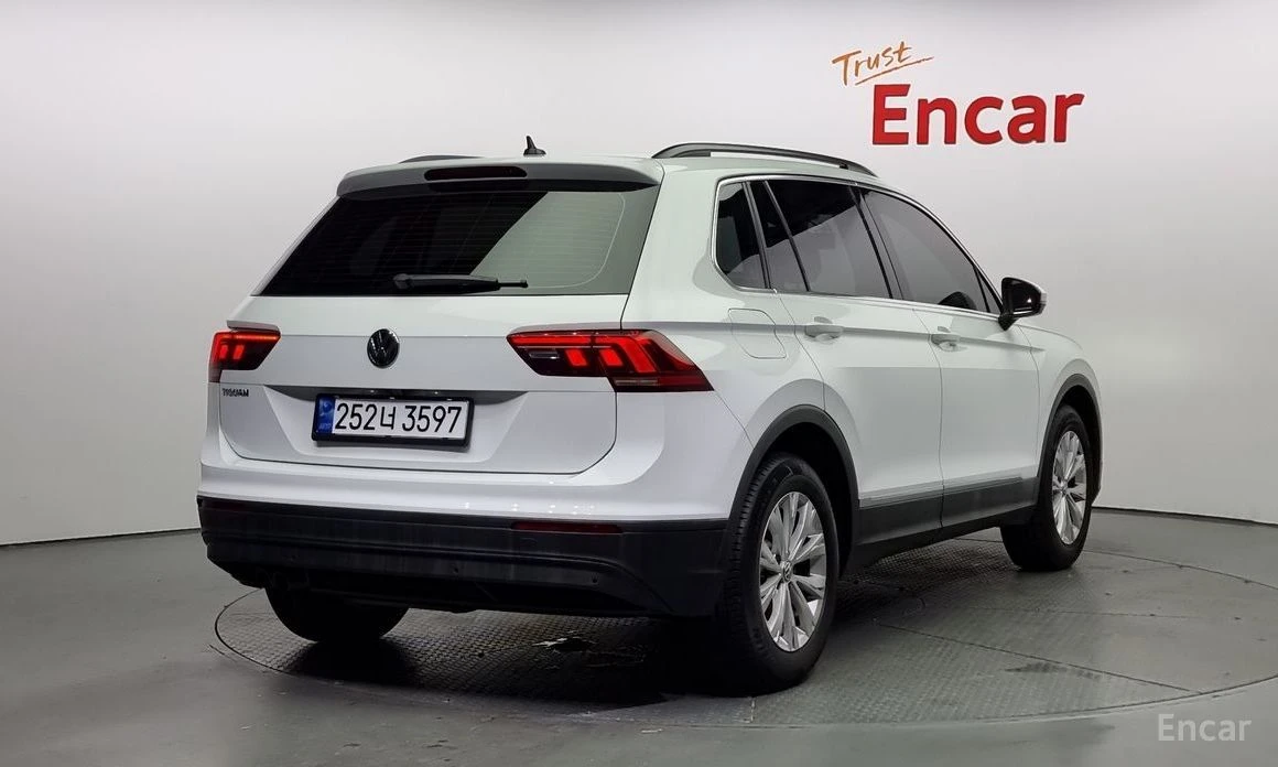 VW Tiguan  - изображение 2