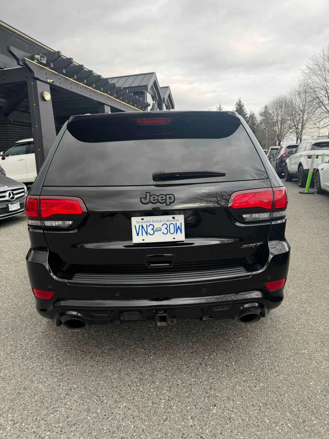 Jeep Grand cherokee * SRT * PANO* KEYLESS* ПОДГРЕВ*  - изображение 4