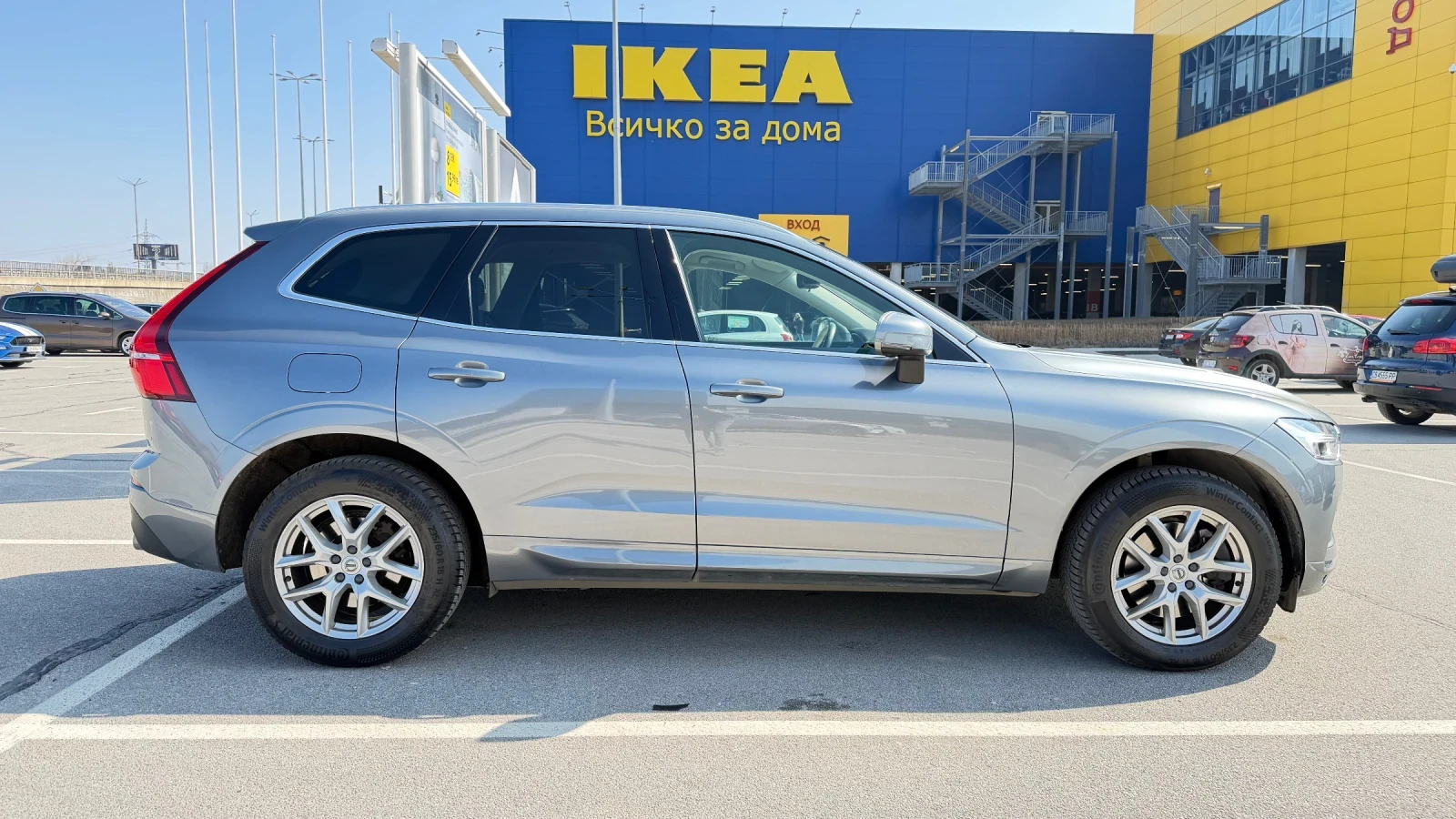 Volvo XC60 Momentum Pro, снимка 5 - Автомобили и джипове - 53755695