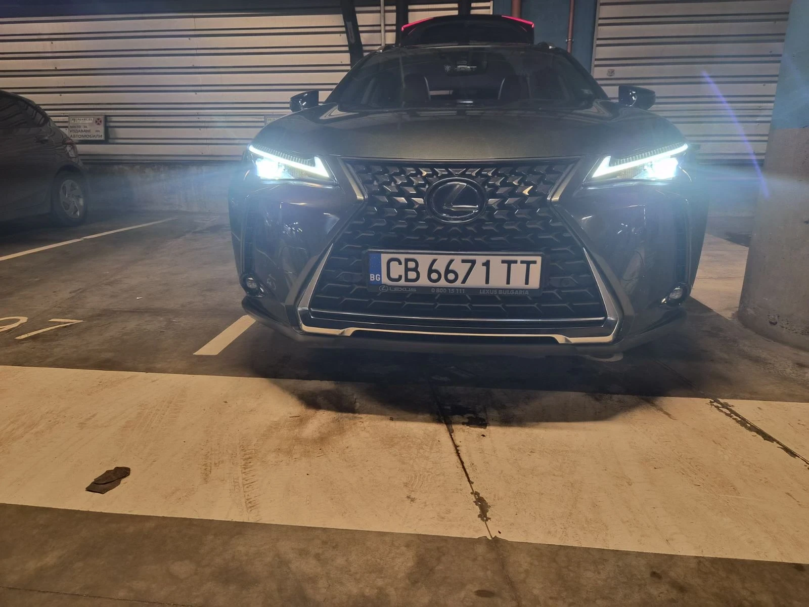 Lexus UX 250h, снимка 2 - Автомобили и джипове - 54483103