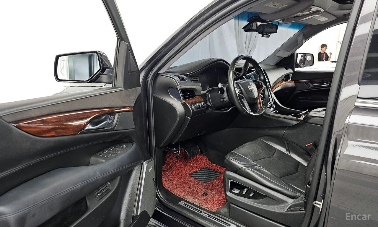Cadillac Escalade 6.2* V8* ПОДГРЕВ* ОБДУХВАНЕ* МАСАЖ* КЕЙЛЕС* КАМЕРА, снимка 5 - Автомобили и джипове - 54571984