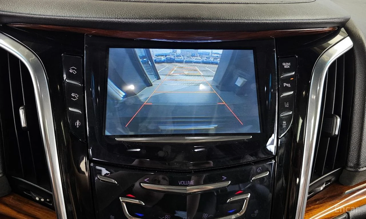 Cadillac Escalade 6.2* V8* ПОДГРЕВ* ОБДУХВАНЕ* МАСАЖ* КЕЙЛЕС* КАМЕРА, снимка 9 - Автомобили и джипове - 54571984