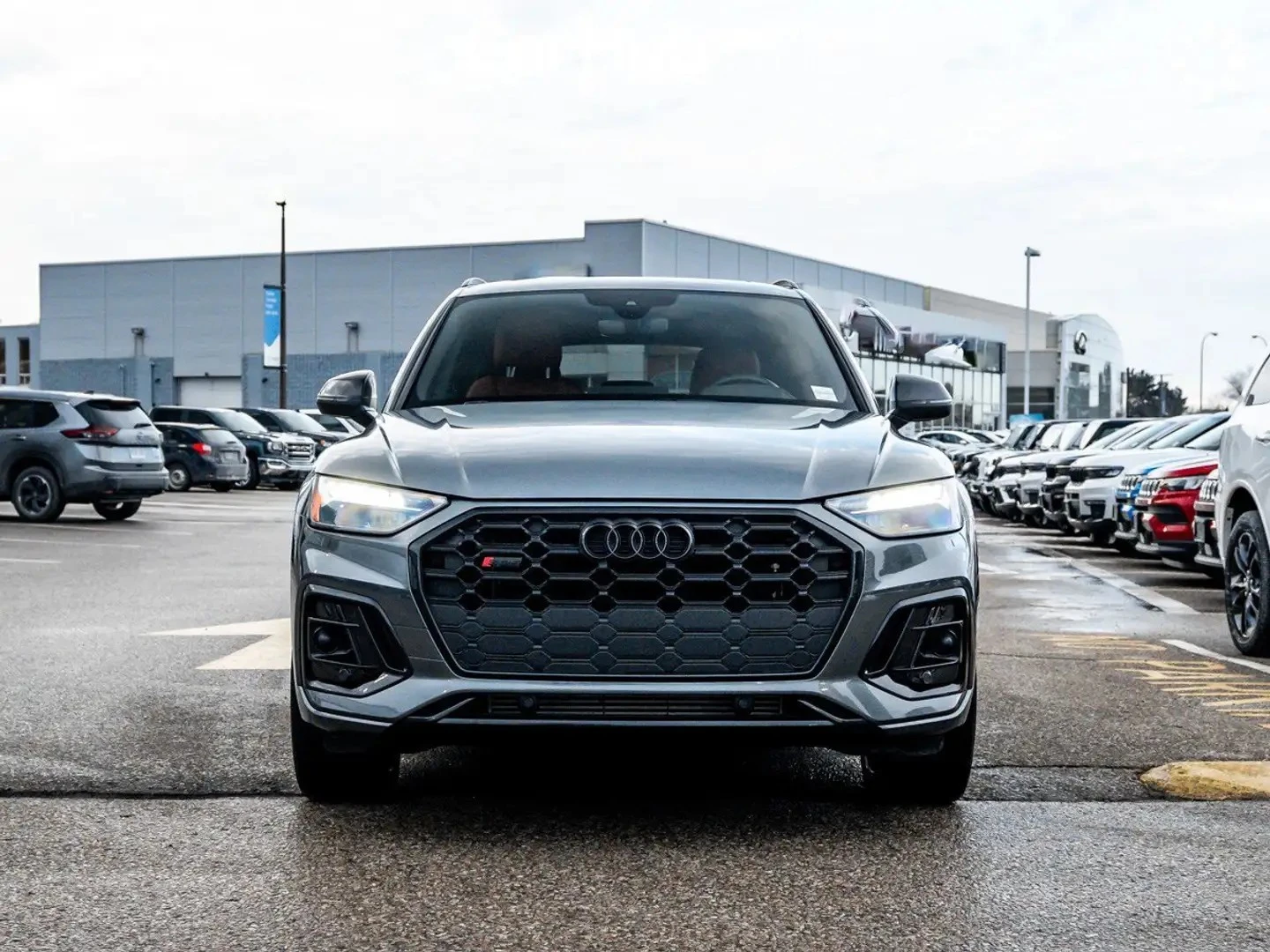 Audi SQ5 Progressiv * AвтоКредит * (ЦЕНА ДО БГ), снимка 2 - Автомобили и джипове - 55184877