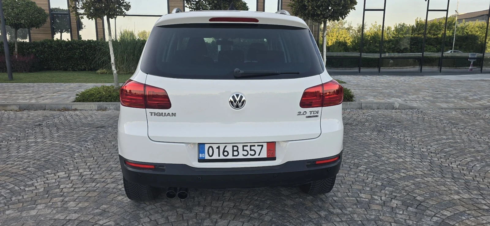 VW Tiguan 2.0 TDI* 140к.с. * 4x4* ЛИЗИНГ* , снимка 5 - Автомобили и джипове - 55477978