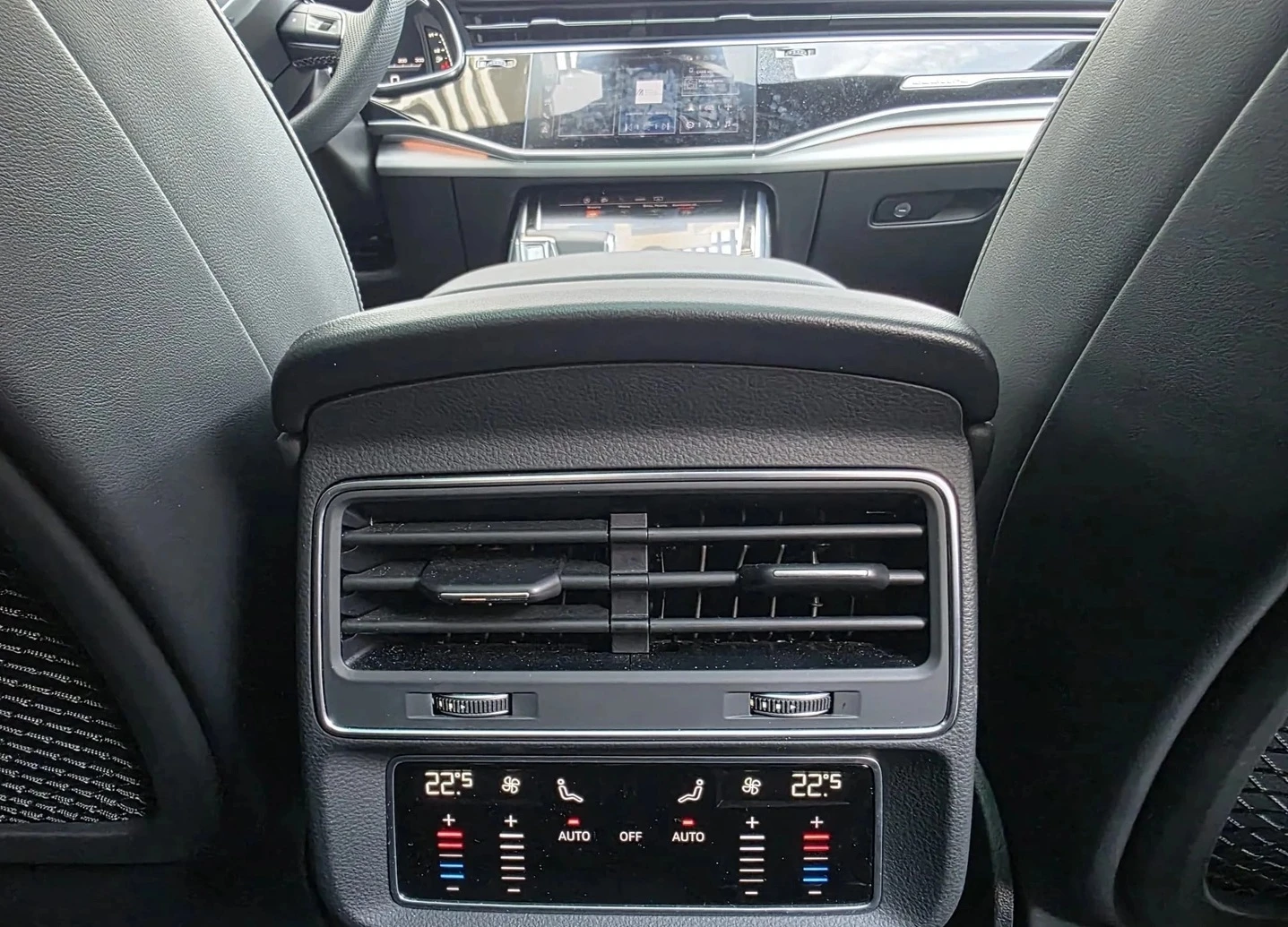 Audi Q8 3.0 Quattro I-HEV S-Line, снимка 7 - Автомобили и джипове - 55952296