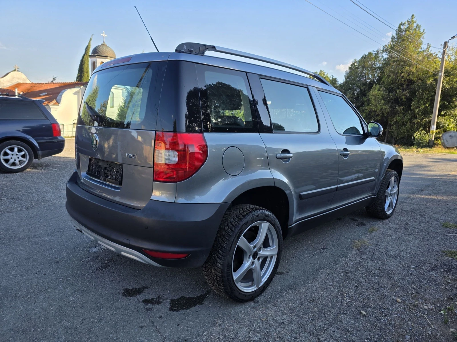 Skoda Yeti 2.0tdi 4?4 koja, снимка 5 - Автомобили и джипове - 56329128