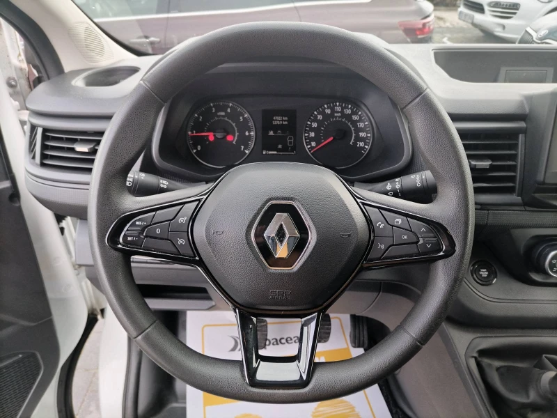 Renault Trafic 2.0dCi L2H1, снимка 8 - Бусове и автобуси - 53453165