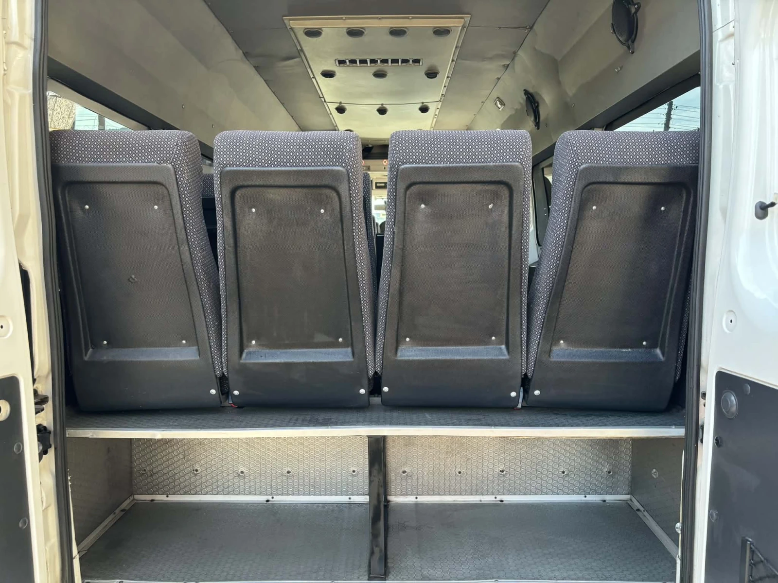 Peugeot Boxer 3.0 19 МЕСТА - изображение 5