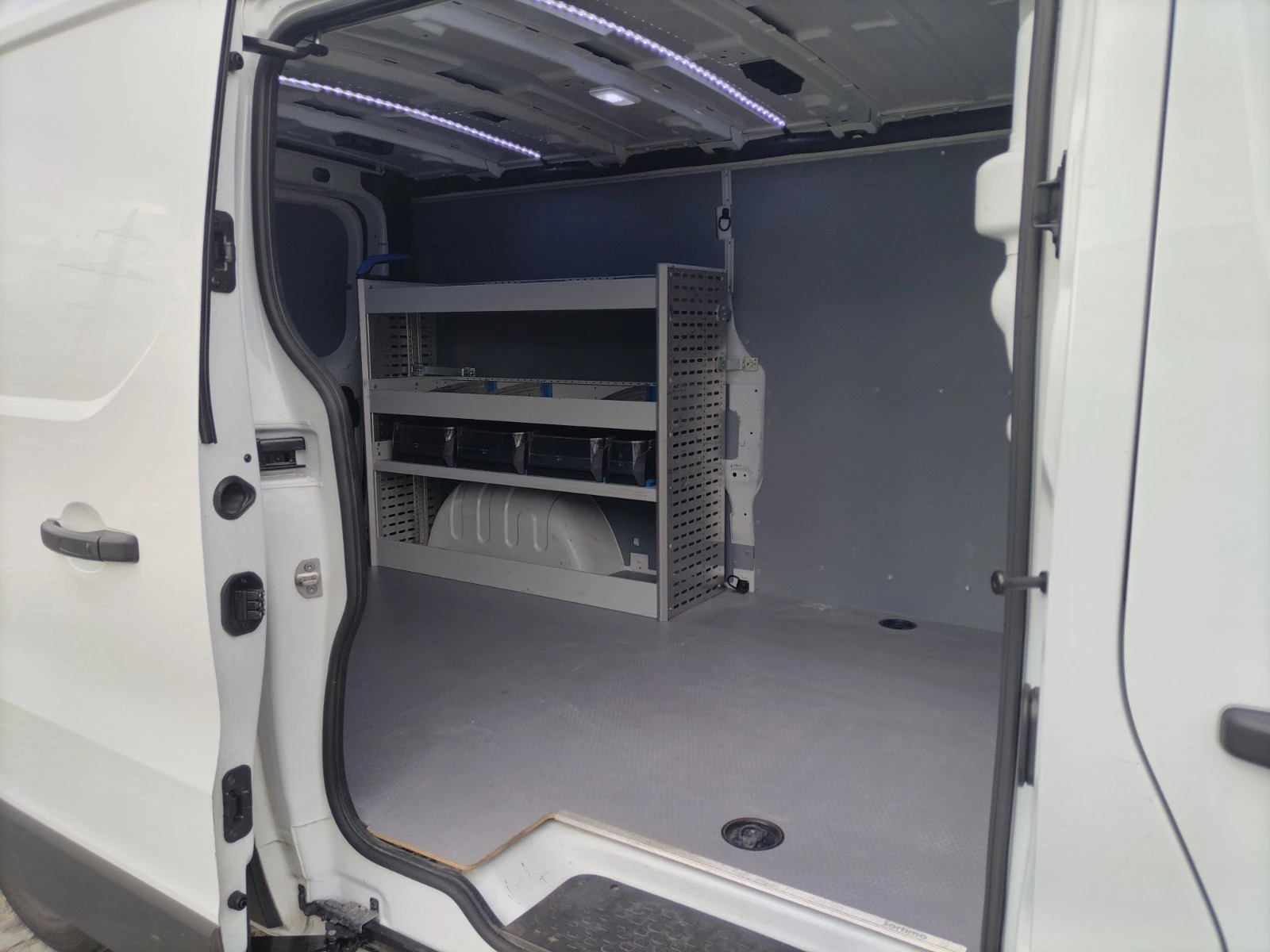 Renault Trafic 2.0dCi L2H1 | Mobile.bg � ����������� 14