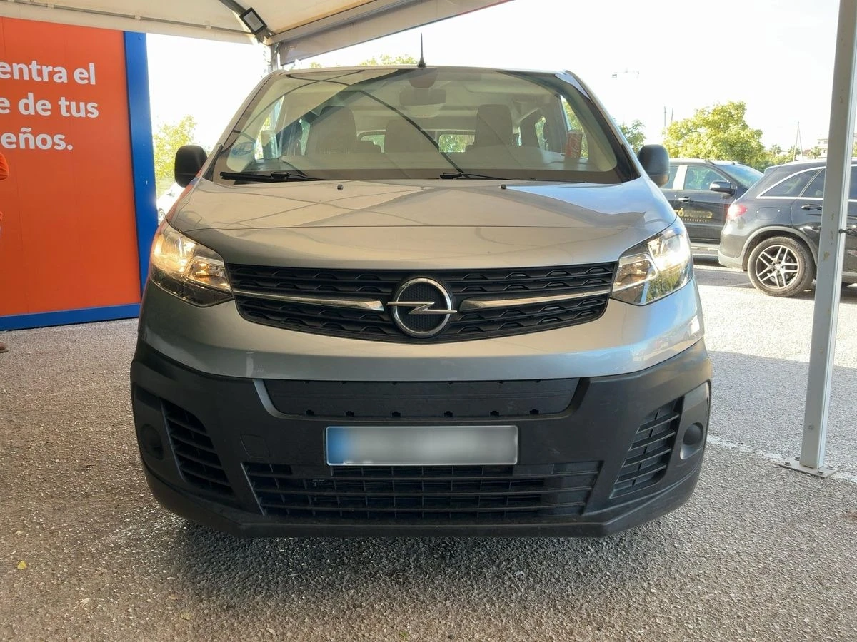 Opel Vivaro 75 kWh 9 места Камера Навигация Парктроник Клима