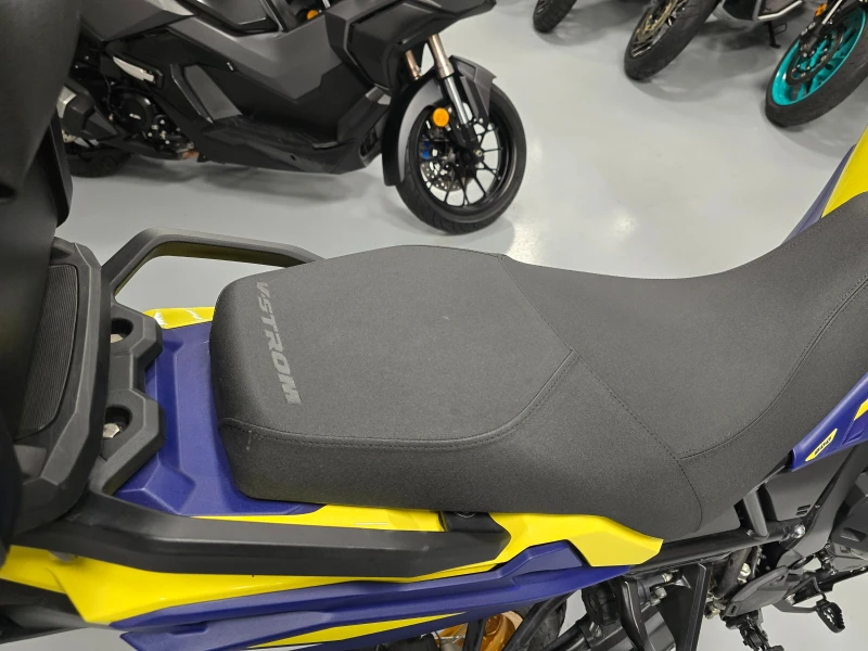 Suzuki V-strom 800 DE, ABS-TCS, 10.2023г., снимка 13 - Мотоциклети и мототехника - 53416721