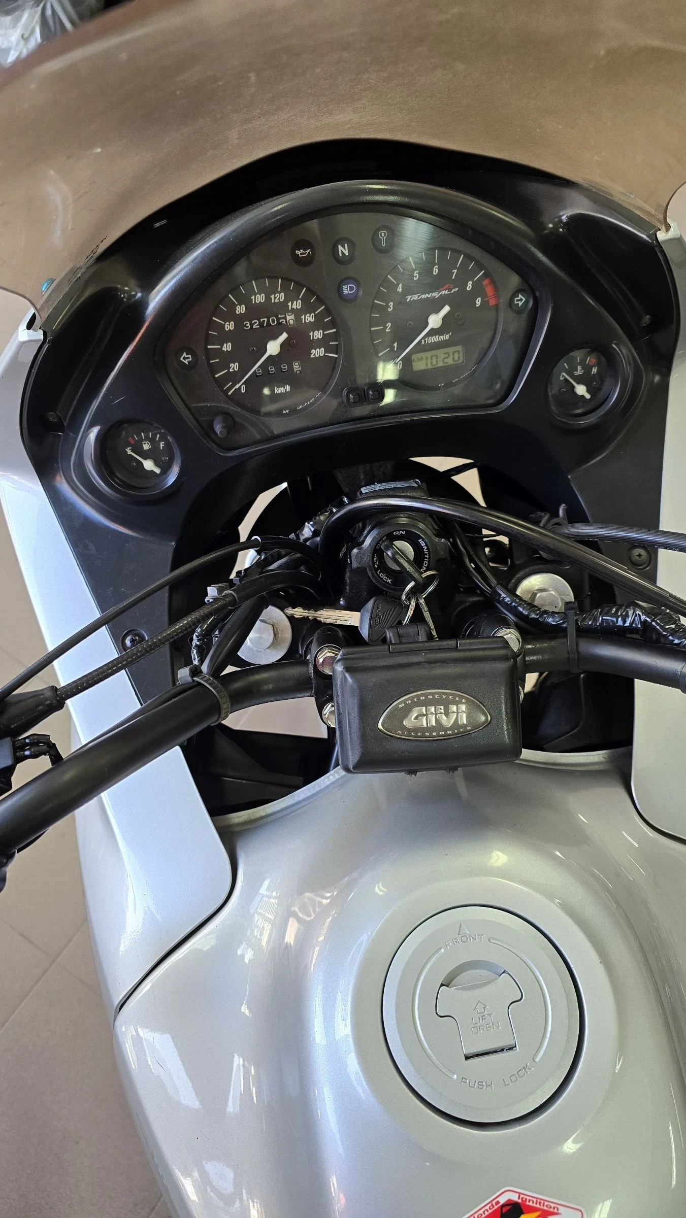 Honda Xlv 650 Transalp Лизинг !, снимка 6 - Мотоциклети и мототехника - 54849411