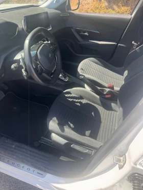 Peugeot 2008 1.2i Автомат EAT8 - 26999 лв. - 51938160 7