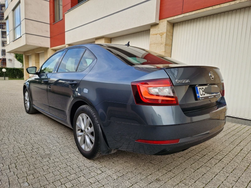 Skoda Octavia 1.5 TSI, В гаранция! , снимка 3 - Автомобили и джипове - 47820241