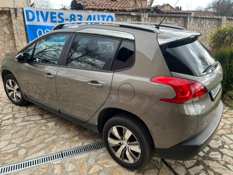 Peugeot 2008 * NAVI* LED* 1.2i* 80000km* , снимка 4 - Автомобили и джипове - 48043485