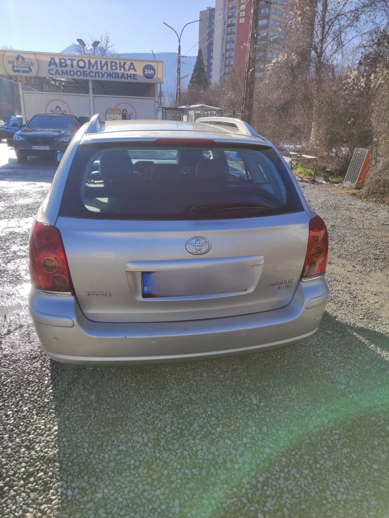 Toyota Avensis D4d 6ск., снимка 4 - Автомобили и джипове - 48554746