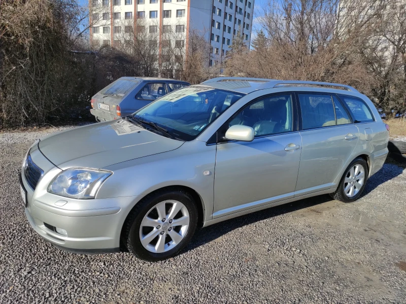 Toyota Avensis D4d 6ск., снимка 1 - Автомобили и джипове - 48554746