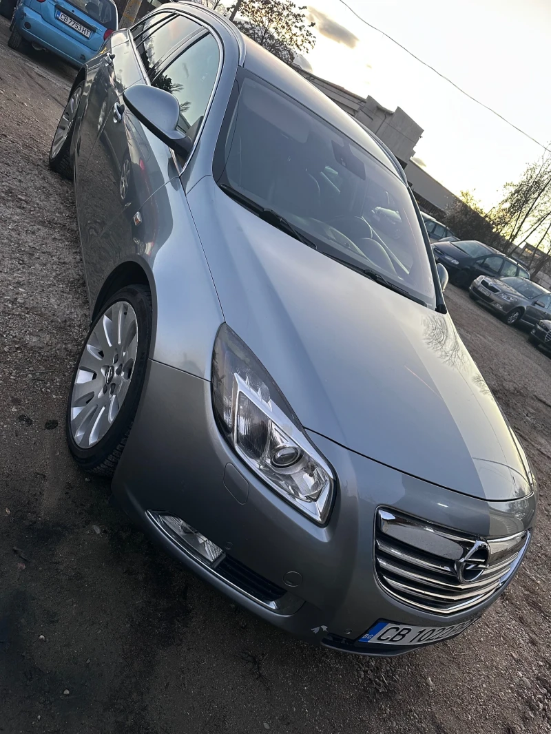 Opel Insignia, снимка 1 - Автомобили и джипове - 48634629