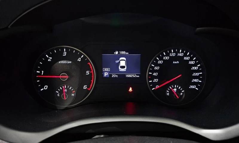 Kia Stinger 2.2 Diesel 2WD * НАЙ-ДОБРА ЦЕНА В БЪЛГАРИЯ* , снимка 8 - Автомобили и джипове - 51965361