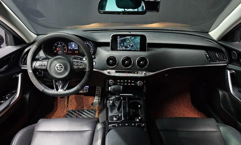 Kia Stinger 2.2 Diesel 2WD * НАЙ-ДОБРА ЦЕНА В БЪЛГАРИЯ* , снимка 7 - Автомобили и джипове - 51965361