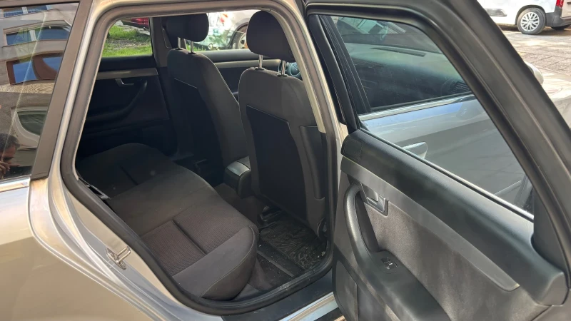 Audi A4 B6 Avant 1.9TDI 131PS, снимка 10 - Автомобили и джипове - 52596835