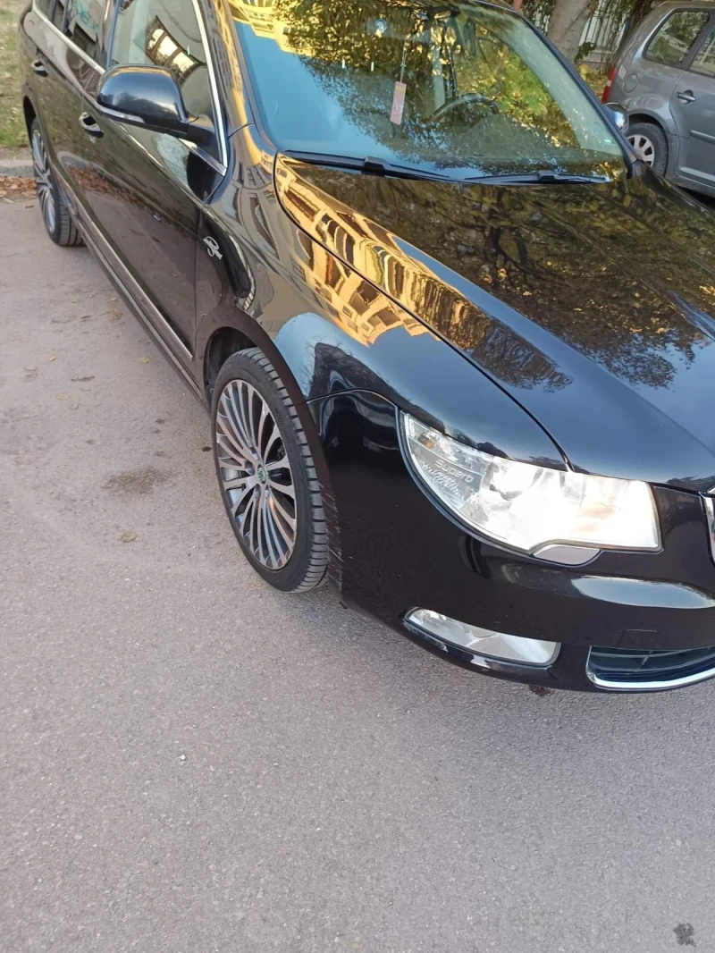 Skoda Superb Laurin&Klement 4x4, снимка 4 - Автомобили и джипове - 52302345